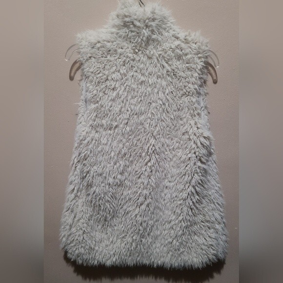 Fuzzy Gray Vest by Ashley By 26 International - Picture 2 of 3